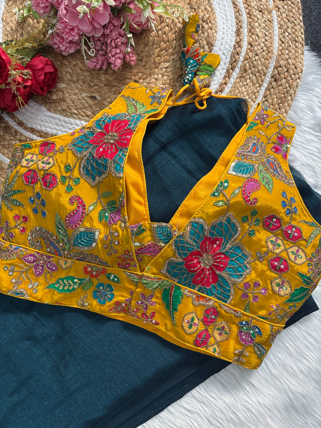Green Vichitra Silk Plain Saree With Stiched V Neck Blouse